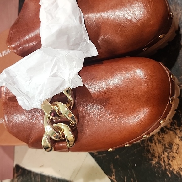 LISA & VICKY Vigor Clog In Chestnut Size 8 New In Box! - Picture 4 of 4